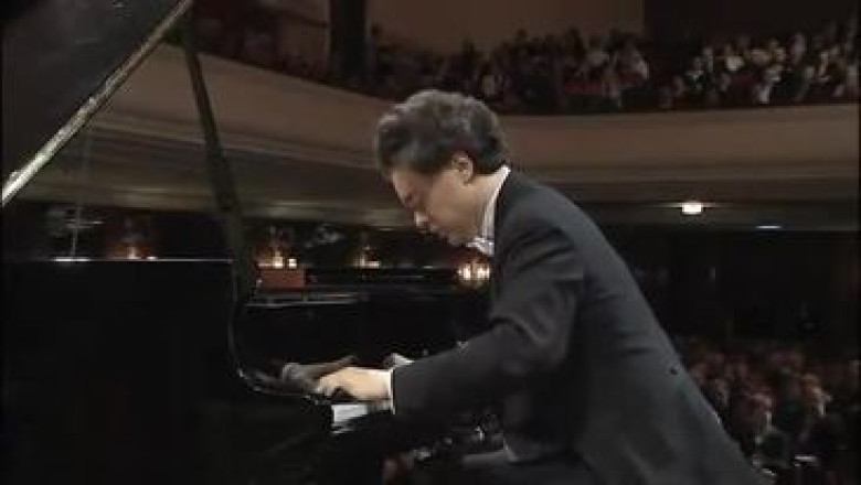 Kissin plays "Waltz in e minor no.14 Op. posthumous" by Chopin