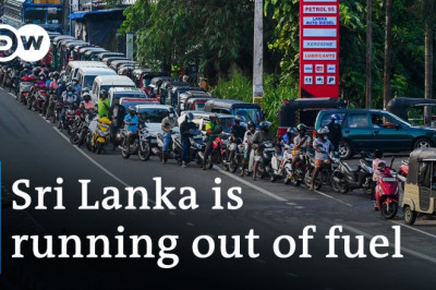 Sri Lanka PM says country down to last day of petrol | DW News