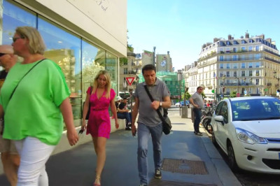 Walking in Paris - May 2022, Metro Abbesses Station to Place de Clichy  [4K UHD]