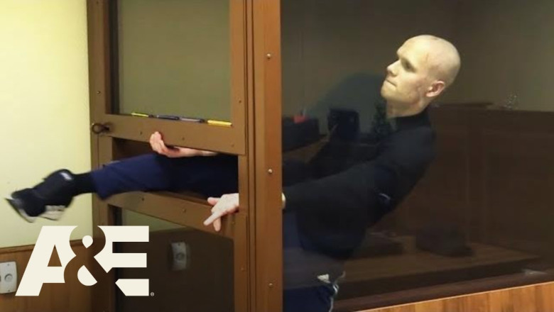 Incredible Court Cam: Russian Man Tries to Escape from Court (Season 2)