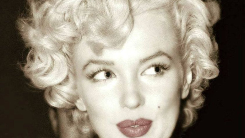 Marilyn in Korea, February 1954