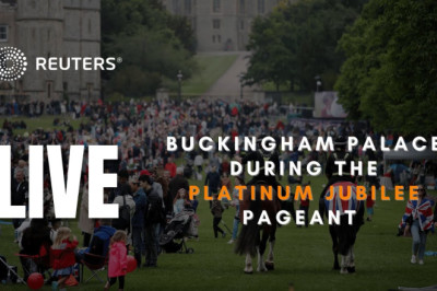 LIVE: Buckingham Palace during the Platinum Jubilee Pageant