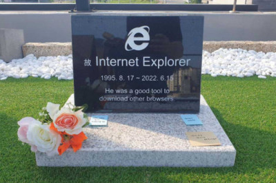 Internet Explorer gravestone in South Korea