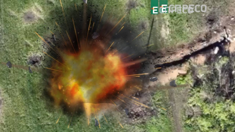 Direct air attack to Russian trenches in Ukraine