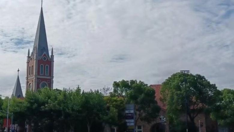 夏天上海浦东碧云美丽的傍晚  - Beautiful Shanghai Biyun Pudong summer late afternoon