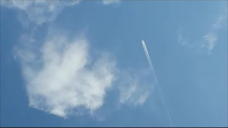 Just now in Belgorod a Tu-95 High Altitude Awesome Loud Sound