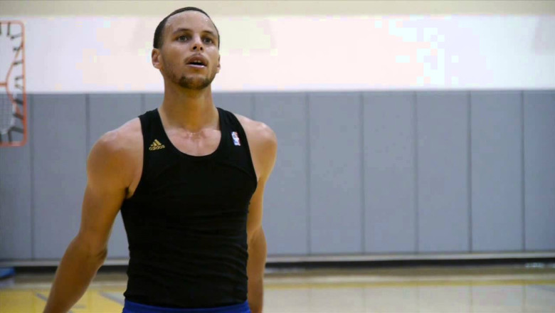 Stephen Curry vs. Steve Kerr Free Throw Contest