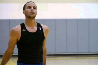 Stephen Curry vs. Steve Kerr Free Throw Contest