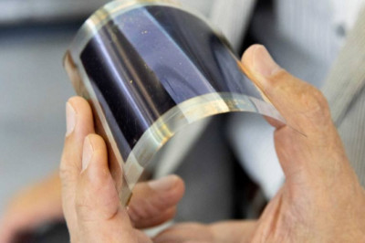 China startup makes large, flexible solar panels in industry first