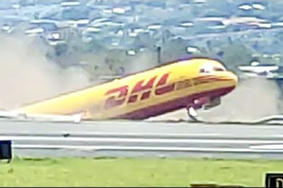 Plane Breaks Apart On Landing