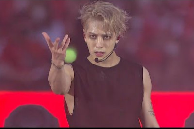 Jackson Wang 《Blow》 official video王嘉尔曼联利物浦开场秀官方