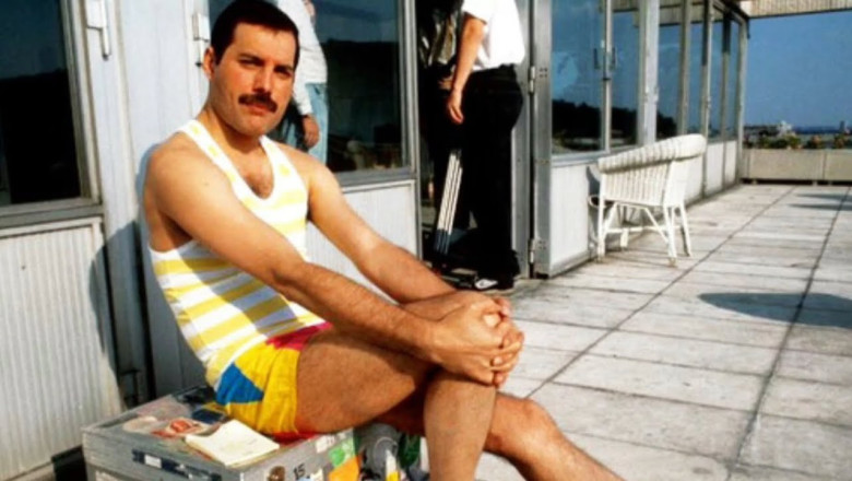 Freddie Mercury being himself