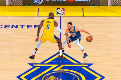 Stephen Curry's MOST INSANE Crossovers and Handles !