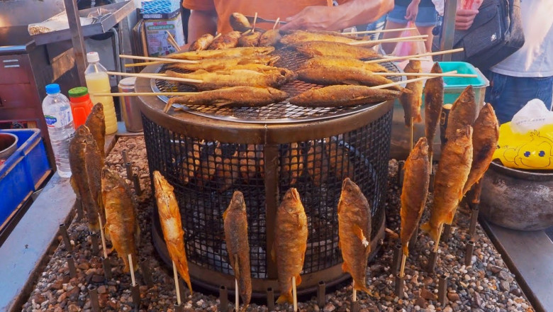 Amazing food! Sweetfish catch and grilled Sweetfish in night market