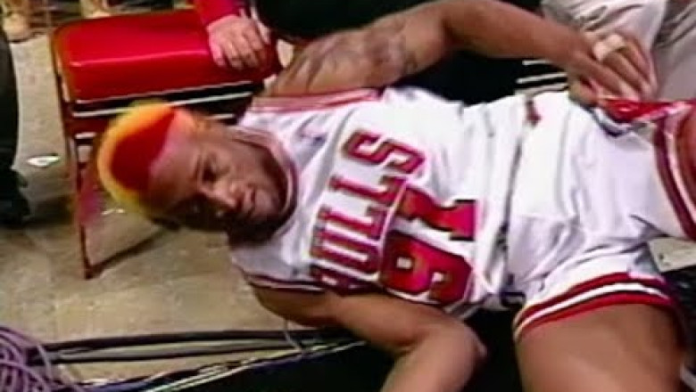 Dennis Rodman's First Game as a Chicago Bull Highlights (11/3/1995)