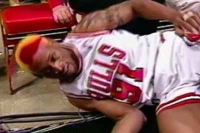 Dennis Rodman's First Game as a Chicago Bull Highlights (11/3/1995)