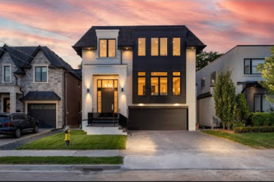 24 NORTH DRIVE, TORONTO