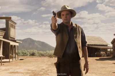 Funniest Scenes from A Million Ways to Die in the West