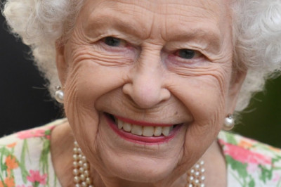 The Final Photos Of The Queen Speak Volumes About Her Character