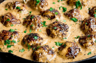 How to make Swedish Meatballs | Homemade Ikea Meatballs