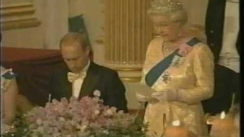 The Queen hosts Vladimir Putin
