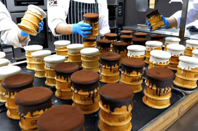 World's first! Drum-shaped chocolate bread filled with cream / Korean street food
