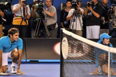 Federer and ball boys - Funny and Emotional !!