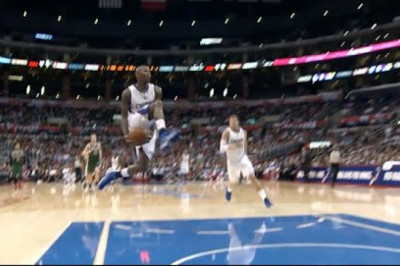 Flashy dunks but they get increasingly more showtime