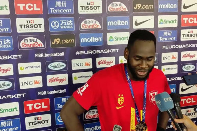 (Spanish) Usman Garuba: