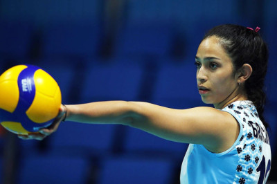 Craziest Volleyball Serves by Samantha Bricio | Powerful Spikes