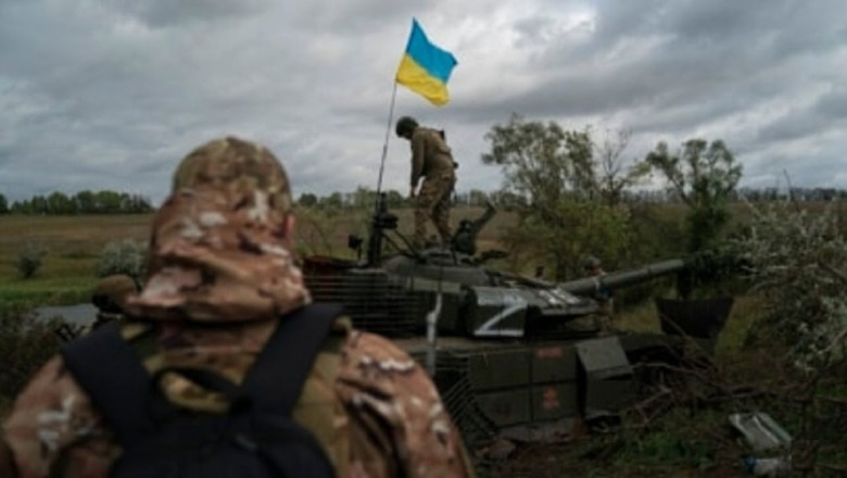 RUSSIA PLAYS DEFENSE AS UKRAINE ADVANCES IN LUHANSK || 2022 | Nexth City