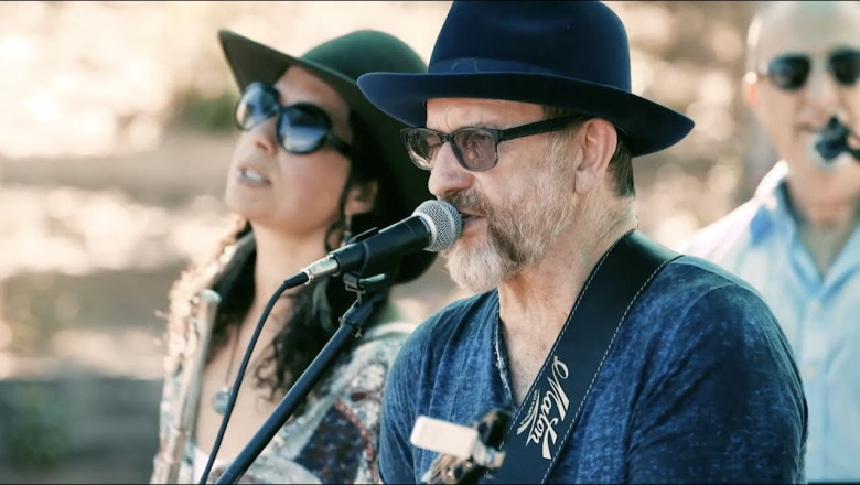 Men At Work - Down Under - Cecilia Noel &amp; Friends with Special Guest Colin Hay