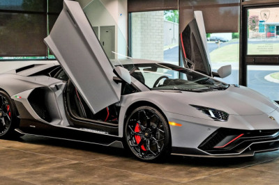 2022 Lamborghini Aventador Ultimae LP 780 4 - Sound, interior and Exterior Details