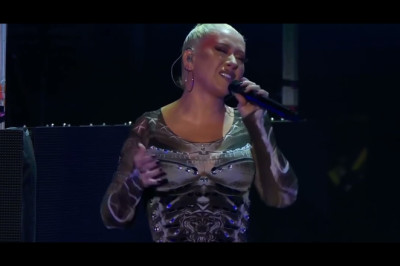 Christina Aguilera live @ Palladium LA 10/06 Ain’t No Other Man  + Lady Marmalade + SS + Beautiful