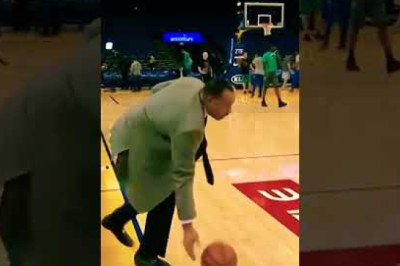 Curry And His Dad Share A Wholesome Moment 🤩 #hoops4life #viral