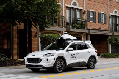 Ford posts $827M loss in Q3 as it shuts down self-driving startup it backed