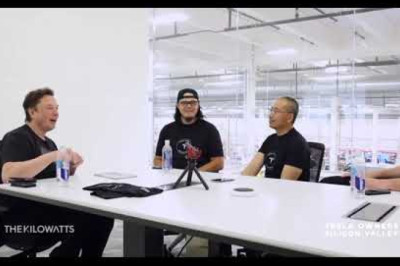 Elon Musk says Twitter Blue is a piece of sh**