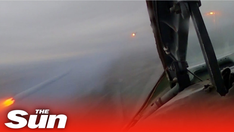 Russian fighter jets 'strike Ukrainian armoured vehicles' from the sky