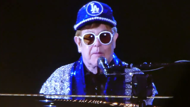 ELTON JOHN  :  "Goodbye Yellow Brick Road"  -  DODGER  STADIUM  / LOS ANGELES  (November 20, 2022)
