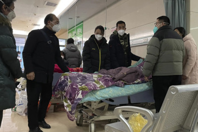 Packed ICUs, crowded crematoriums: COVID roils Chinese towns