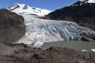 Study: Two-thirds of glaciers on track to disappear by 2100