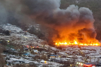 Hundreds evacuated as blaze erupts in slum next to Seoul's posh Gangnam district