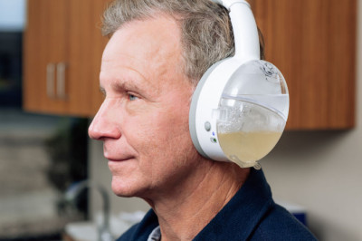 Earwax-removal device heads to market with $8M, FDA clearance and a viral TikTok video