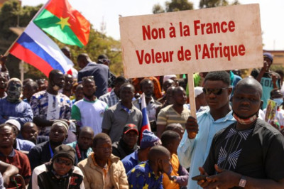 Burkina Faso's military government demands French troops leave the country within one month | CNN