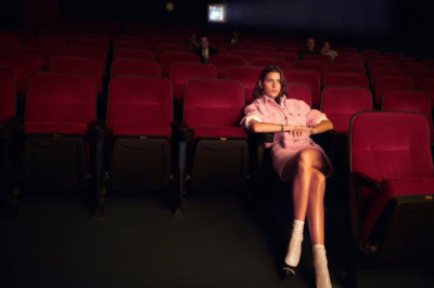 The Film of the CHANEL Spring-Summer 2023 Pre-Collection Campaign — CHANEL