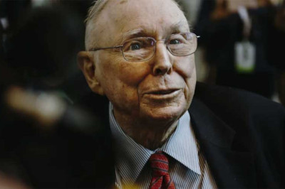 Warren Buffett’s long-time partner Charlie Munger says he’s ‘not proud of my country’ for allowing crypto to thrive, calling it ‘very dangerous’