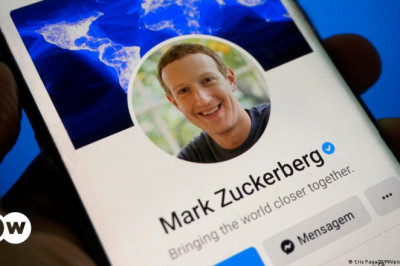 Zuckerberg announces paid subscription service for Facebook and Instagram