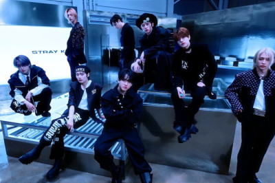 Stray Kids 'TOPLINE' (Feat.Tiger JK) M/V