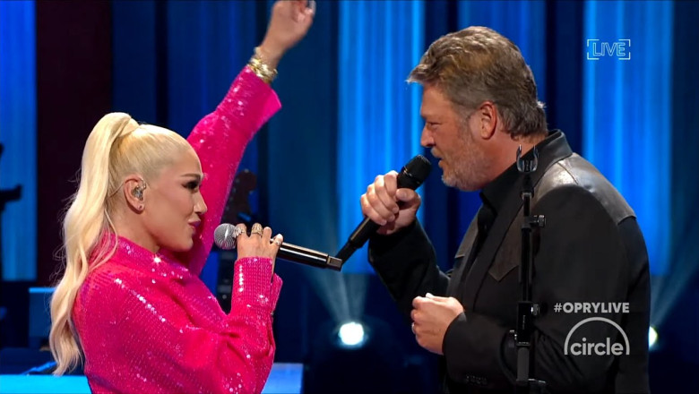 Blake Shelton and Gwen Stefani on The Grand Ole Opry Stage on September 10, 2022