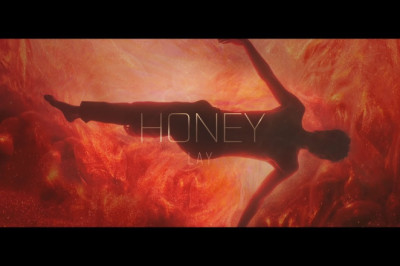 LAY 'Honey (和你)' MV